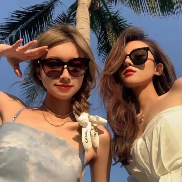 香闺春暖